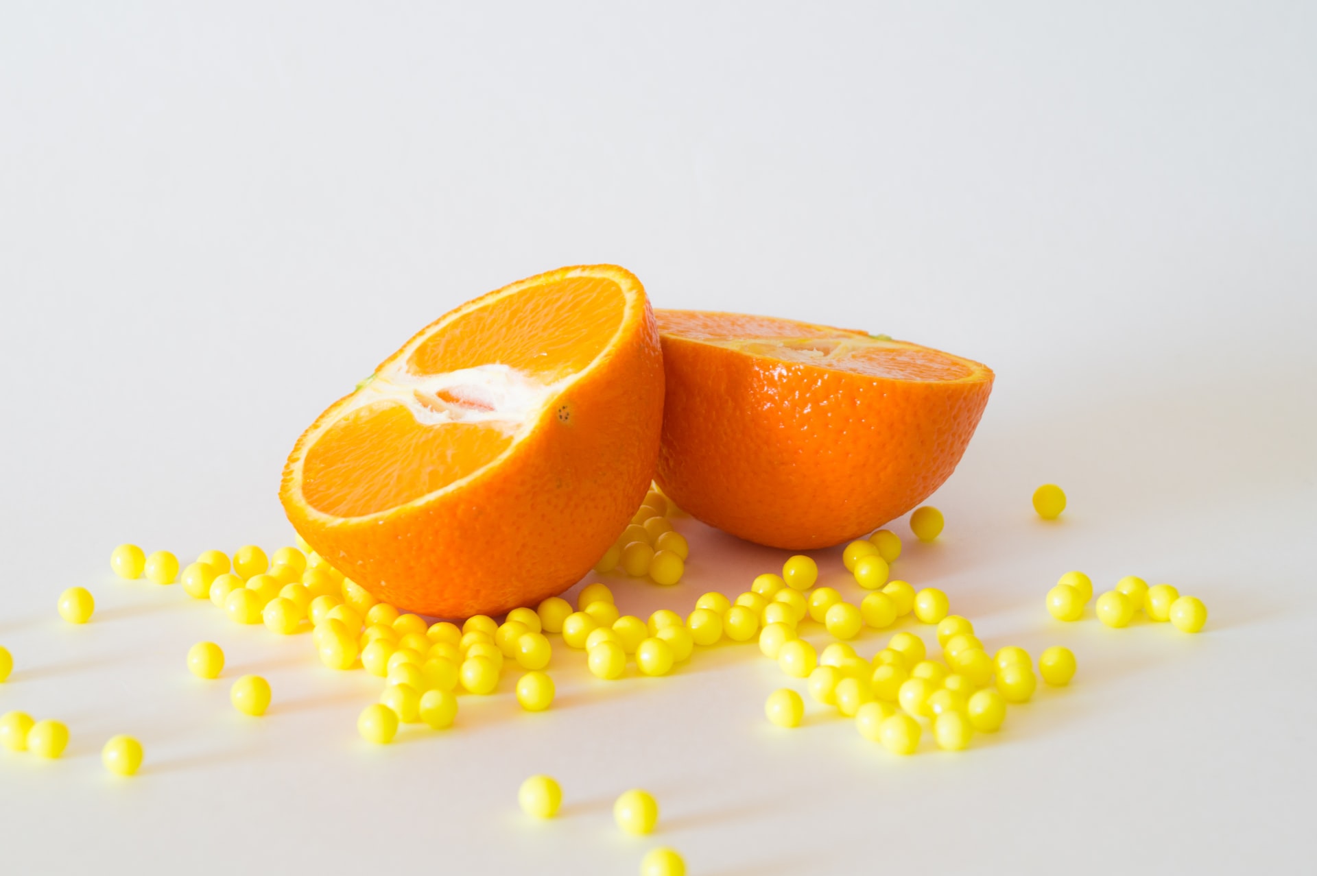ビタミンのイメージ画像（オレンジ）